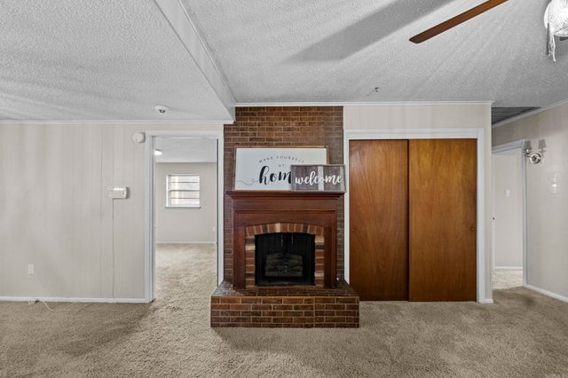 1926 E Lee Avenue, Sherwood, AR 72120