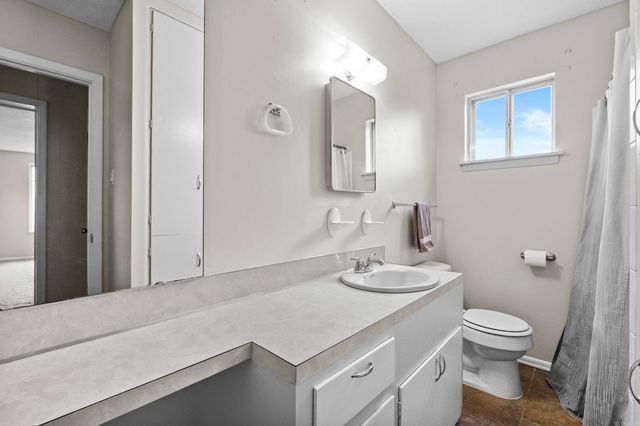 1926 E Lee Avenue, Sherwood, AR 72120