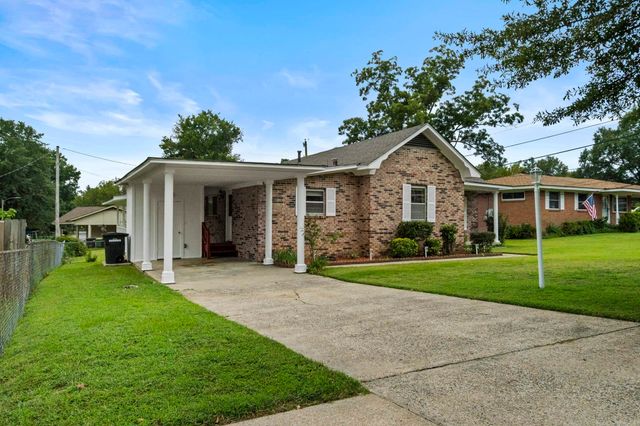1926 E Lee Avenue, Sherwood, AR 72120