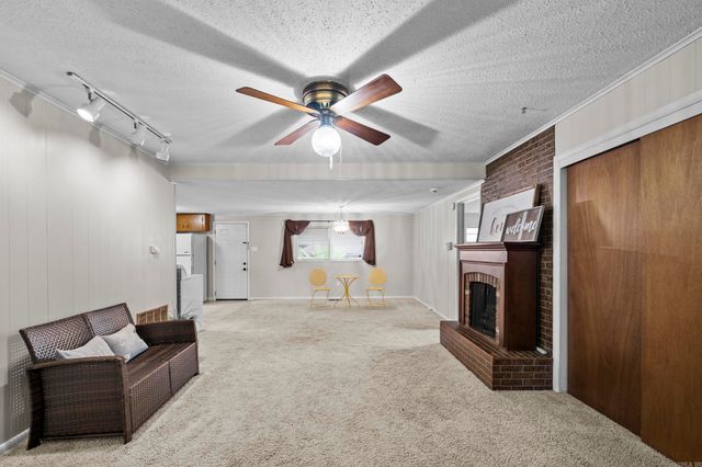 1926 E Lee Avenue, Sherwood, AR 72120