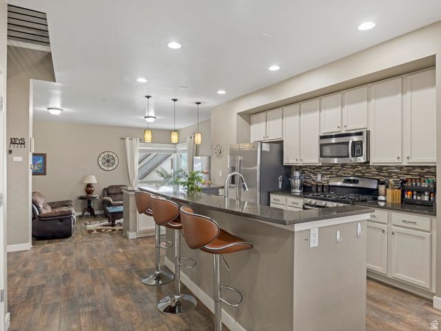 4586 W VERMILLION DR, South Jordan, UT 84009