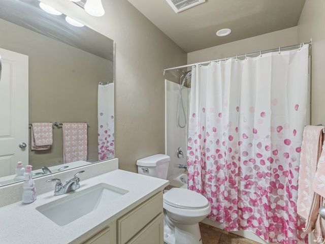 4586 W VERMILLION DR, South Jordan, UT 84009