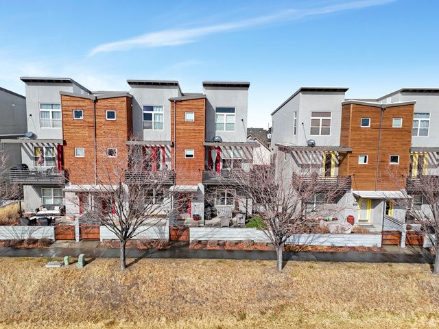 4586 W VERMILLION DR, South Jordan, UT 84009