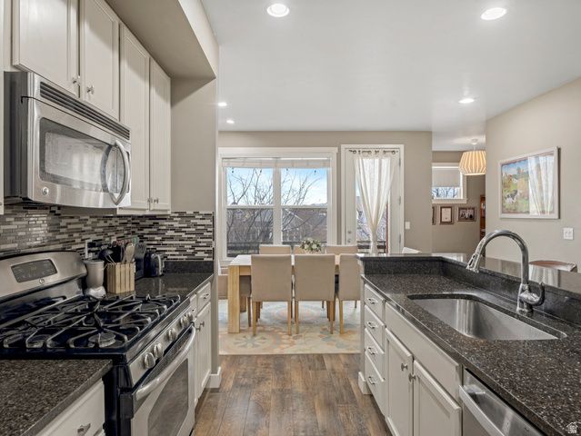 4586 W VERMILLION DR, South Jordan, UT 84009