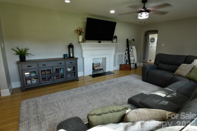 541 Perry Road, Troutman, NC 28166