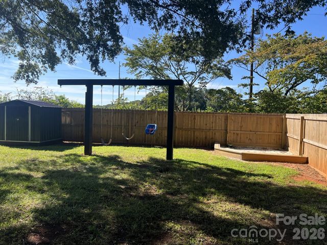 541 Perry Road, Troutman, NC 28166