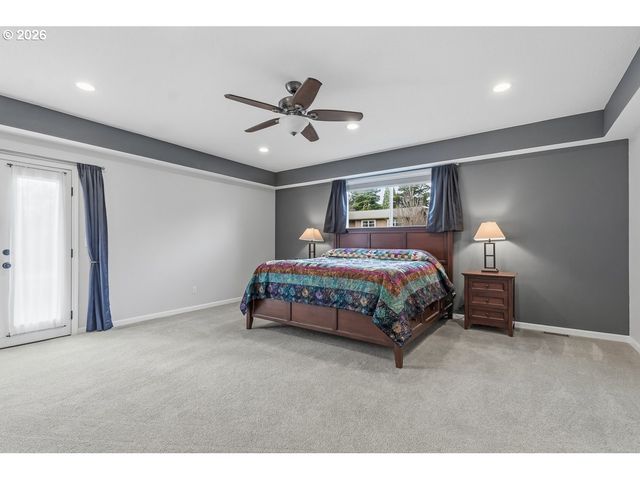 6925 Sw HEATH Pl, Beaverton, OR 97008