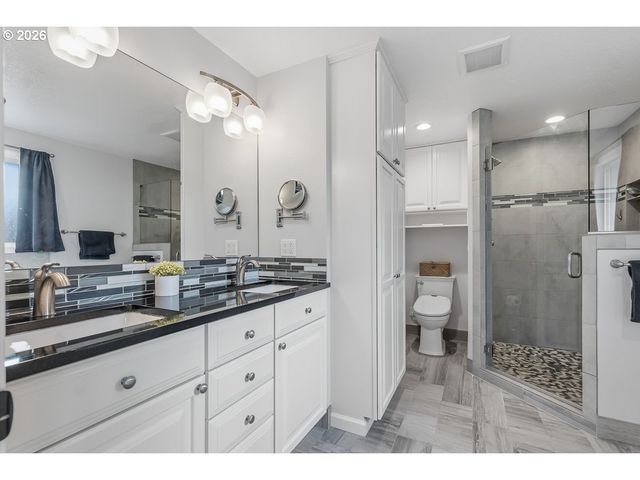 6925 Sw HEATH Pl, Beaverton, OR 97008