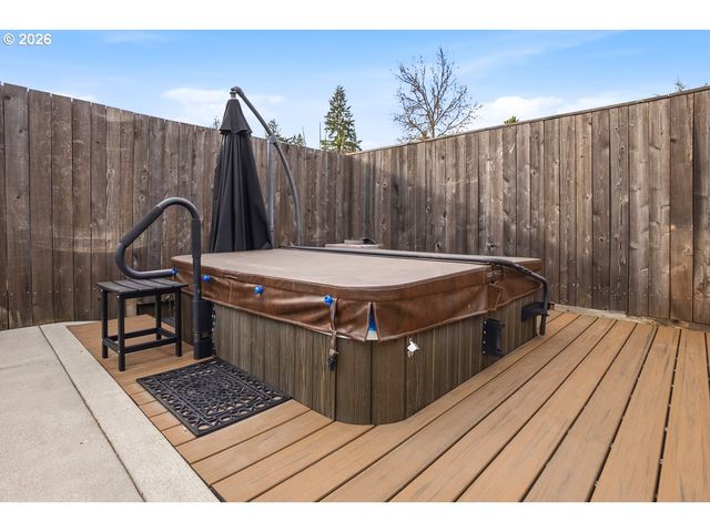 6925 Sw HEATH Pl, Beaverton, OR 97008