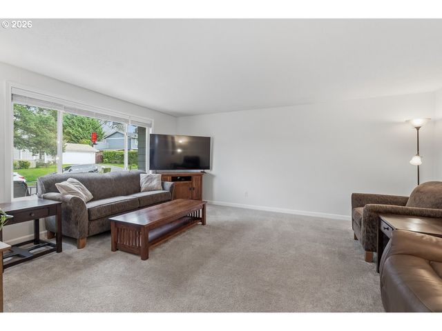 6925 Sw HEATH Pl, Beaverton, OR 97008