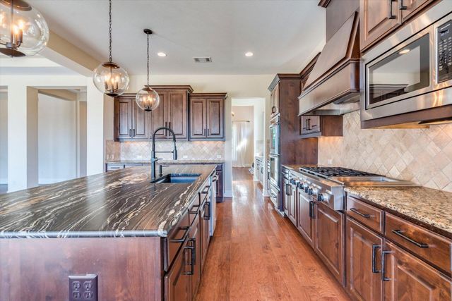 917 Dream Catcher DR, Leander, TX 78641