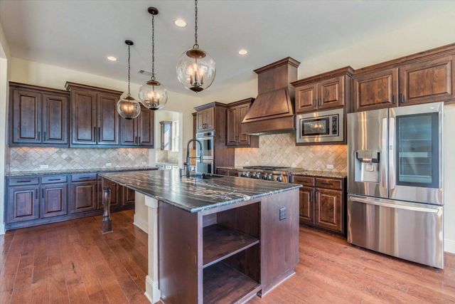917 Dream Catcher DR, Leander, TX 78641