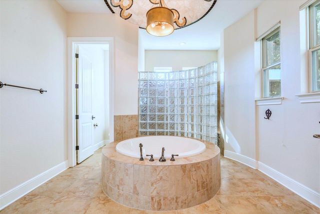 917 Dream Catcher DR, Leander, TX 78641