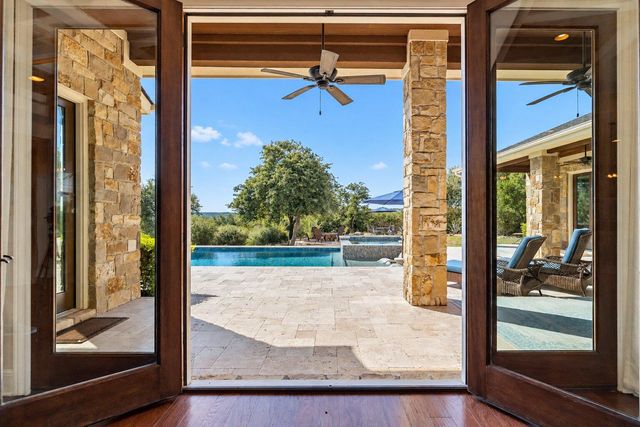 917 Dream Catcher DR, Leander, TX 78641