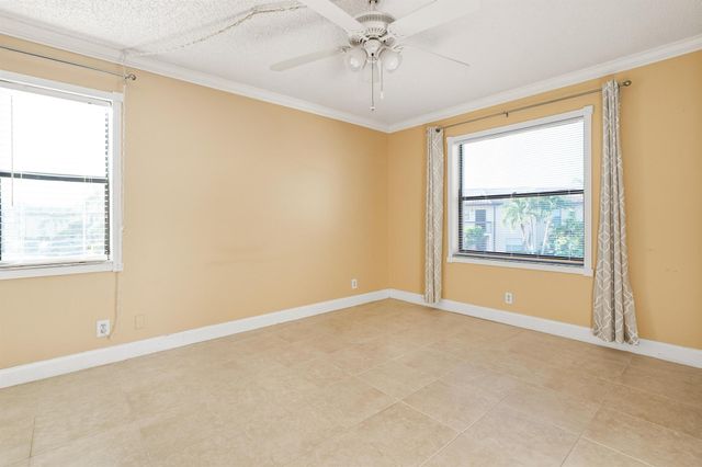 7091 Golf Colony Court 203, Lake Worth, FL 33467