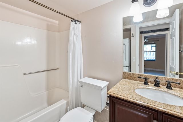 7091 Golf Colony Court 203, Lake Worth, FL 33467