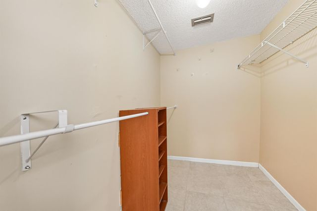 7091 Golf Colony Court 203, Lake Worth, FL 33467