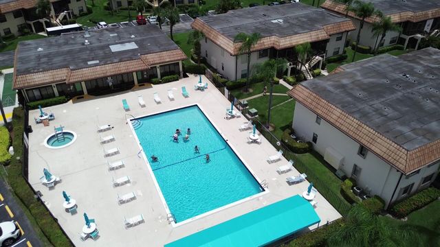 7091 Golf Colony Court 203, Lake Worth, FL 33467