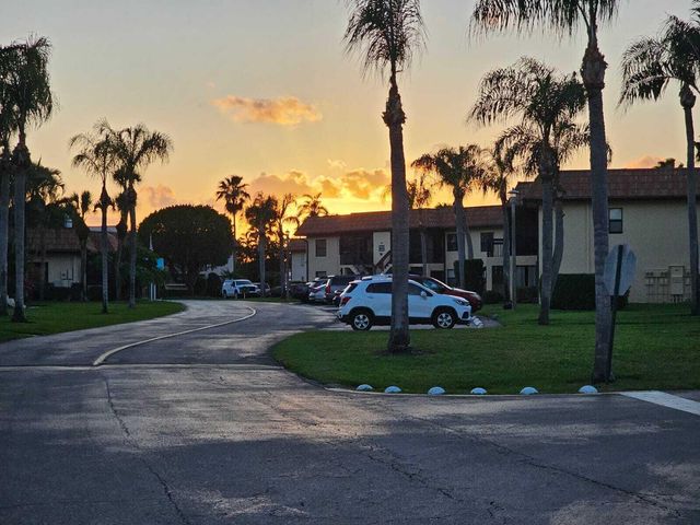 7091 Golf Colony Court 203, Lake Worth, FL 33467