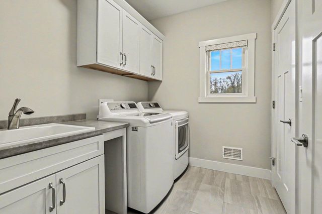 487 Wittenberg Path, St. Joseph, MI 49085
