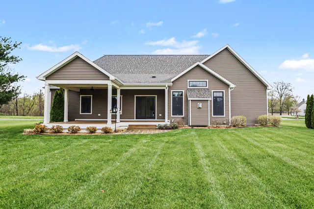 487 Wittenberg Path, St. Joseph, MI 49085
