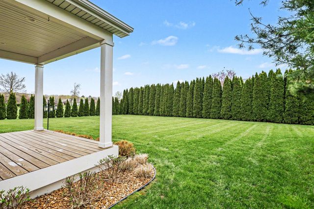 487 Wittenberg Path, St. Joseph, MI 49085
