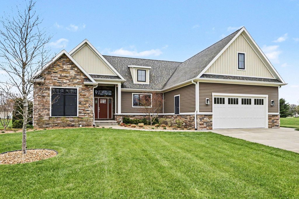 487 Wittenberg Path, St. Joseph, MI 49085