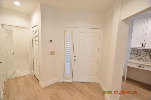 1138 SHIPWATCH CIRCLE, Tampa, FL 33602