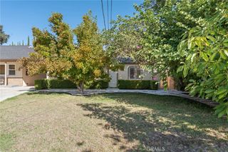 22639 Calvert Street F, Woodland Hills, CA 91367