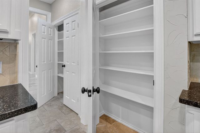 2122 Clear Lake Road, Weatherford, TX 76087