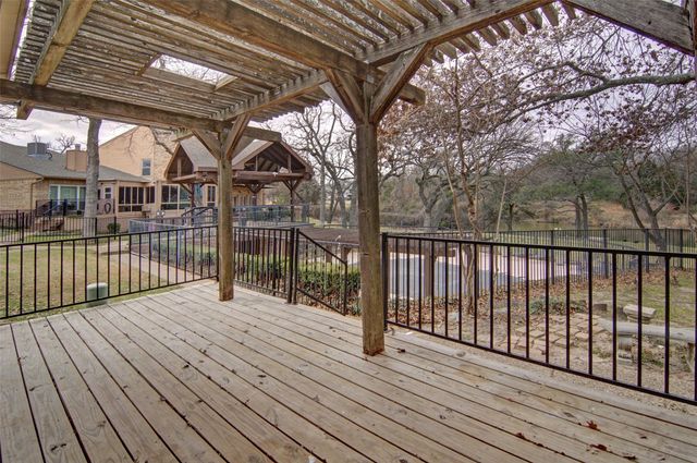 2122 Clear Lake Road, Weatherford, TX 76087