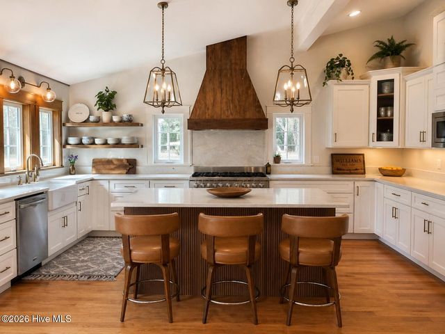 521 Wayne Drive, Wilmington, NC 28403
