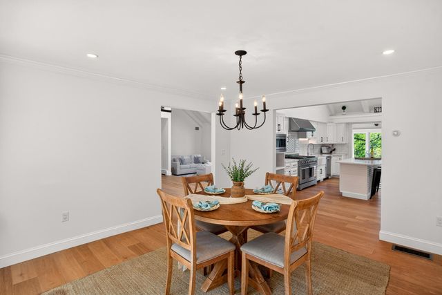 64 Wingfoot Drive, Cummaquid, MA 02675