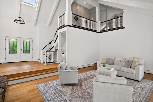 64 Wingfoot Drive, Cummaquid, MA 02675