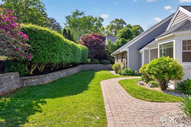 64 Wingfoot Drive, Cummaquid, MA 02675