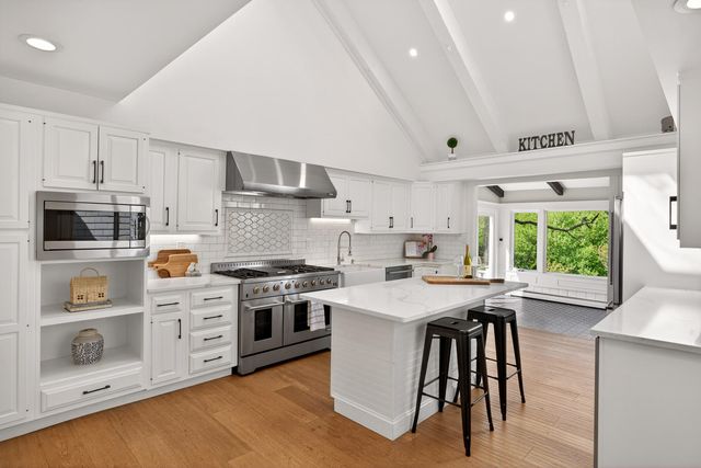 64 Wingfoot Drive, Cummaquid, MA 02675