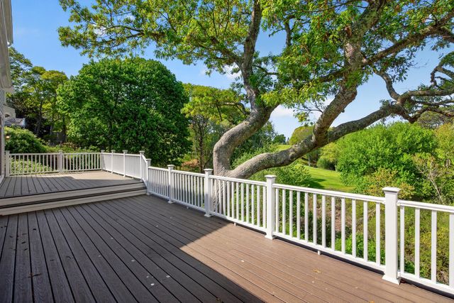 64 Wingfoot Drive, Cummaquid, MA 02675