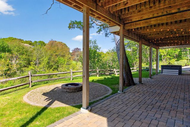 64 Wingfoot Drive, Cummaquid, MA 02675