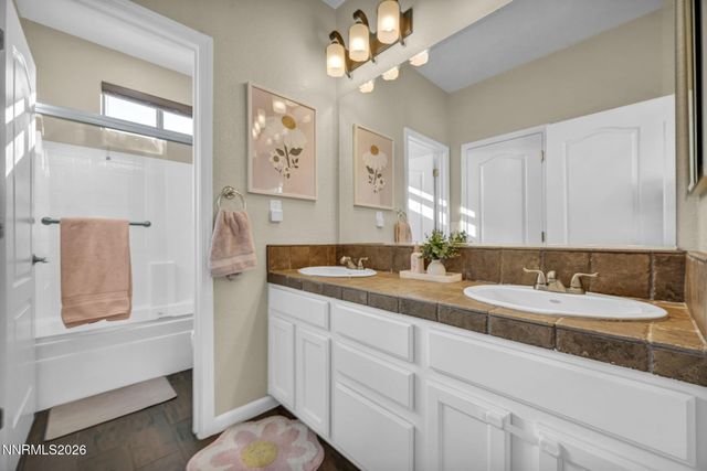 7239 Foxwood Lane, Sparks, NV 89436