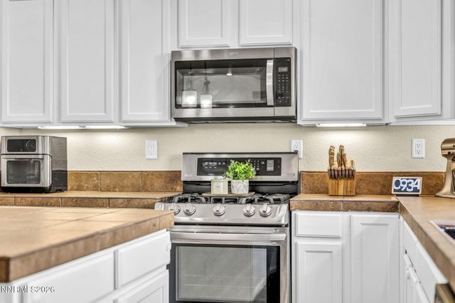 7239 Foxwood Lane, Sparks, NV 89436