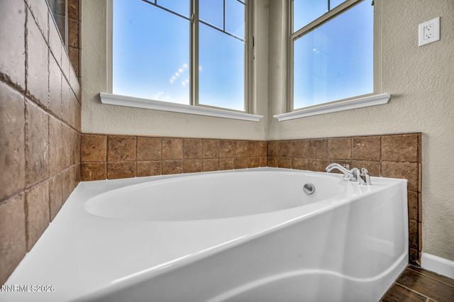 7239 Foxwood Lane, Sparks, NV 89436