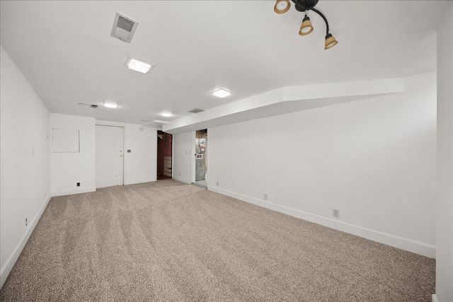 2725 E Nora Ave, Spokane, WA 99207