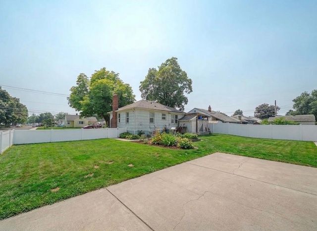 2725 E Nora Ave, Spokane, WA 99207