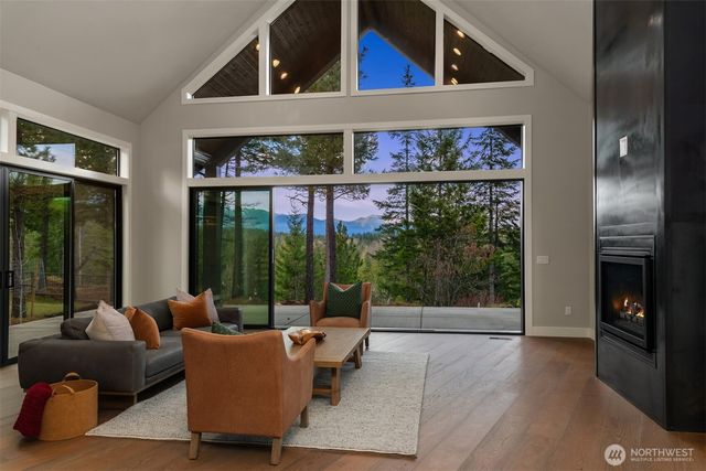 831 Gold Leaf Lane, Cle Elum, WA 98922