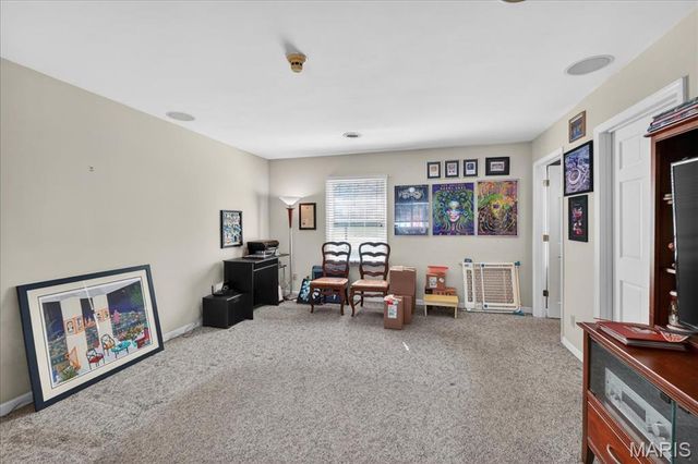 12949 Baalbek Drive, Sunset Hills, MO 63127