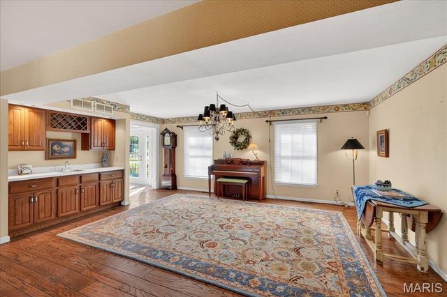 12949 Baalbek Drive, Sunset Hills, MO 63127