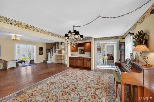 12949 Baalbek Drive, Sunset Hills, MO 63127