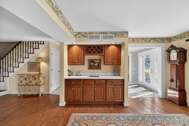 12949 Baalbek Drive, Sunset Hills, MO 63127