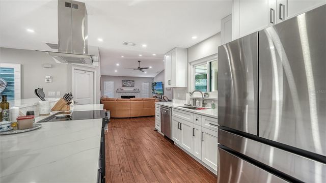 4609 W 33 AVENUE, Bradenton, FL 34209