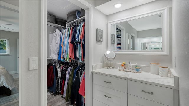 4609 W 33 AVENUE, Bradenton, FL 34209